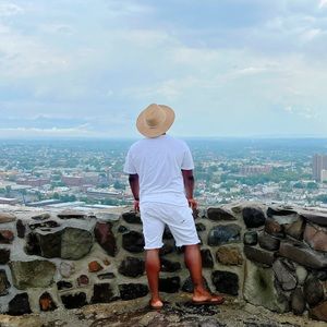 Meet your Posher, Taji